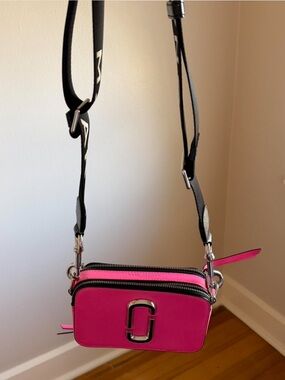 Marc Jacobs Pink Double-Zip Snapshot Crossbody with Logo Hardware